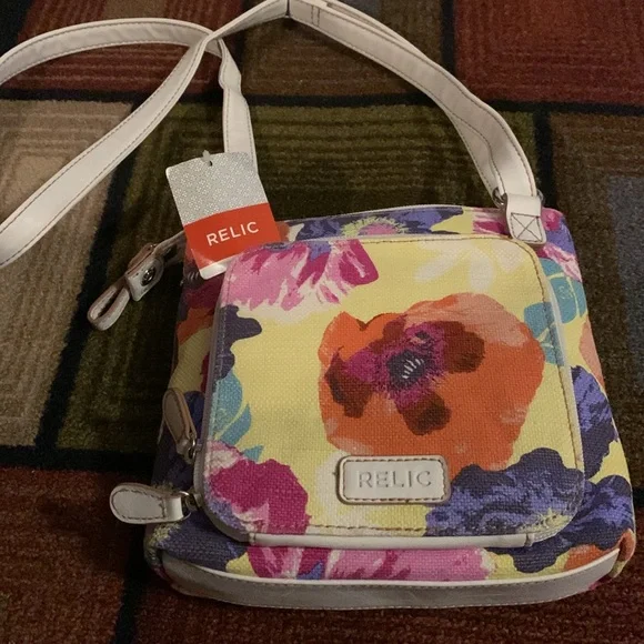 NWT relic Crossbody bag - Picture 3 of 4